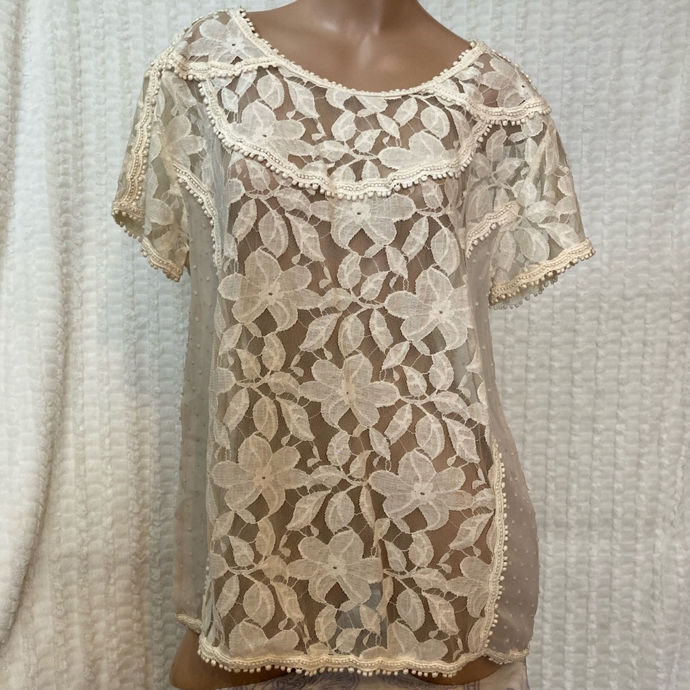 Madewell Hi-Line Size L Cream Floral Lace/Polka Dot Top